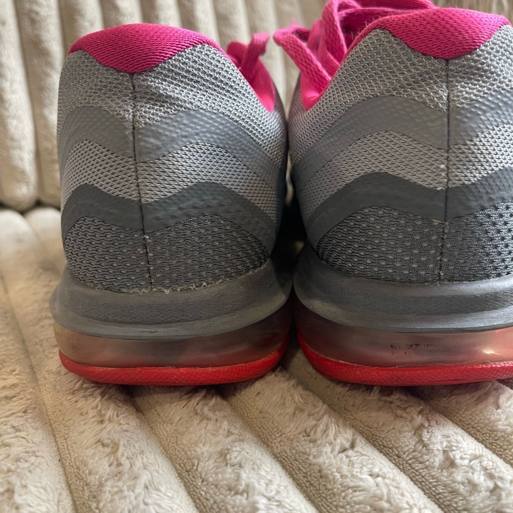 Nike Air Max Dynasty 2 Women's Gray Pink Running Shoes Size 9 - Picture 5 of 7